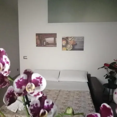 Holiday home Momenti E Monumenti *