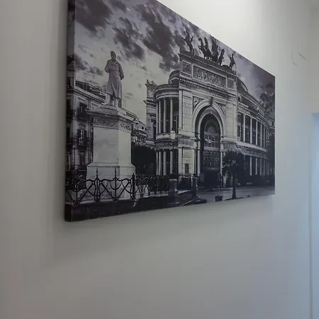 Momenti E Monumenti