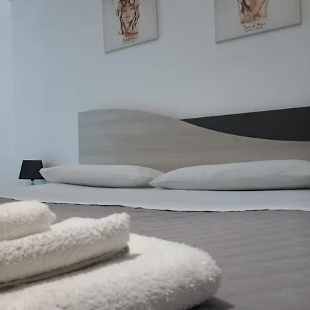 Momenti E Monumenti Holiday home *